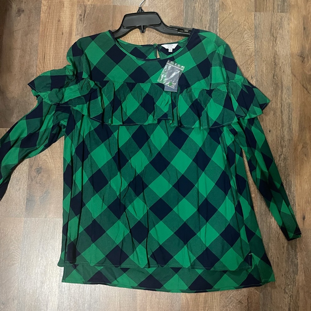 Crown and ivy top!